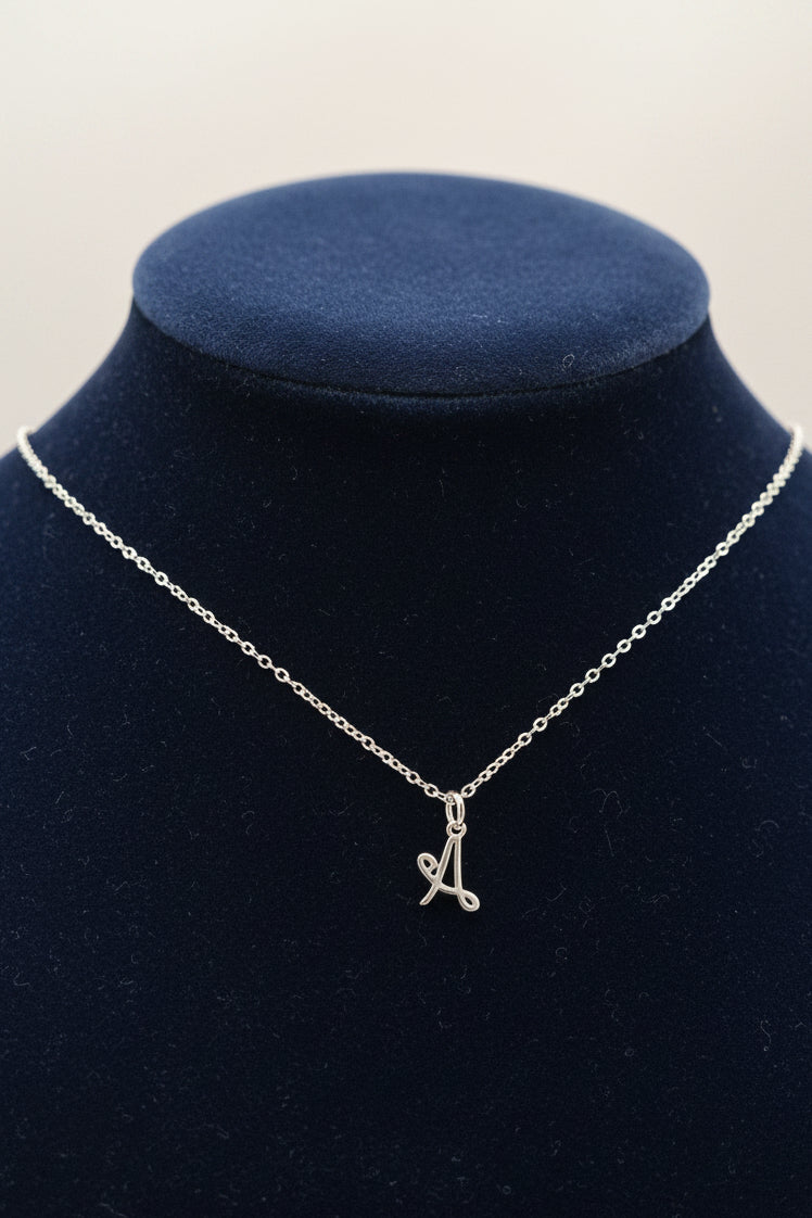 Initiale Feine Kette